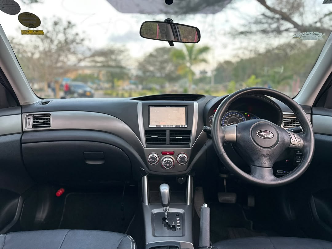SUBARU FORESTER thumbnail 4